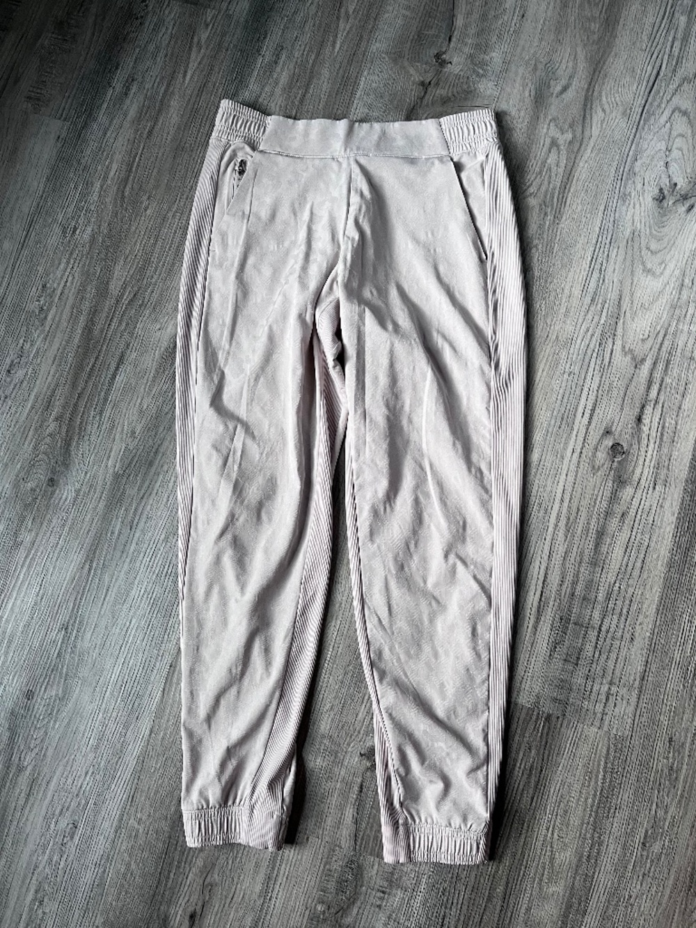 Athleta Brooklyn Textured Jogger size 6 Travel stretch Comfort Pockets